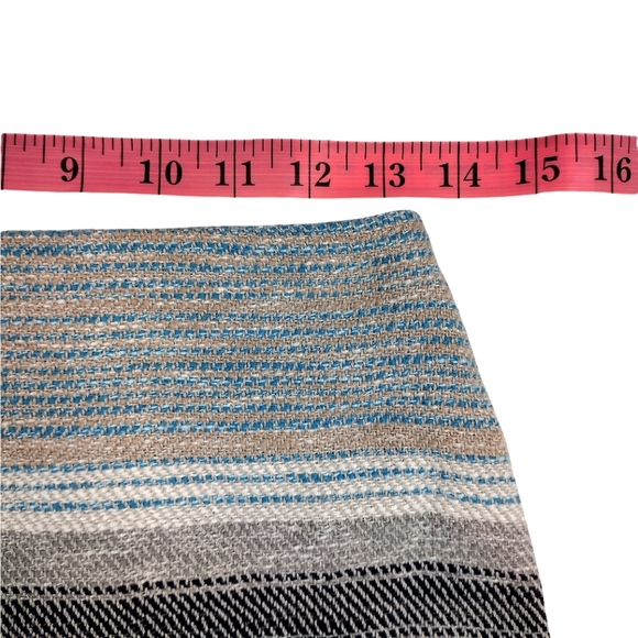 LOFT Women's Striped Tweed Fringe Hem Skirt SIZE 2P - Picture 2 of 6